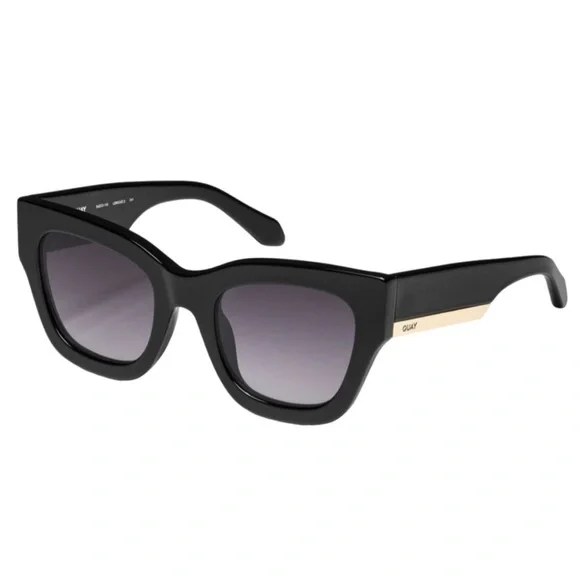 New Quay By The Way Black Frame Smoke Lens Sunglasses With Case - Picture 3 of 11